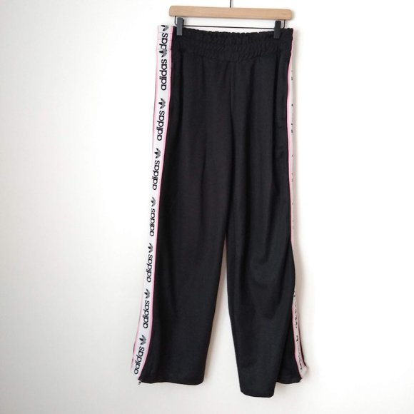 adidas Pants - NWT Adidas Side Logo Loose Joggers